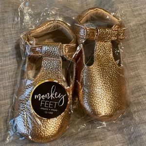 NEW Monkey Feet mary jane moccasins- Size 12-18 month in Rose Gold